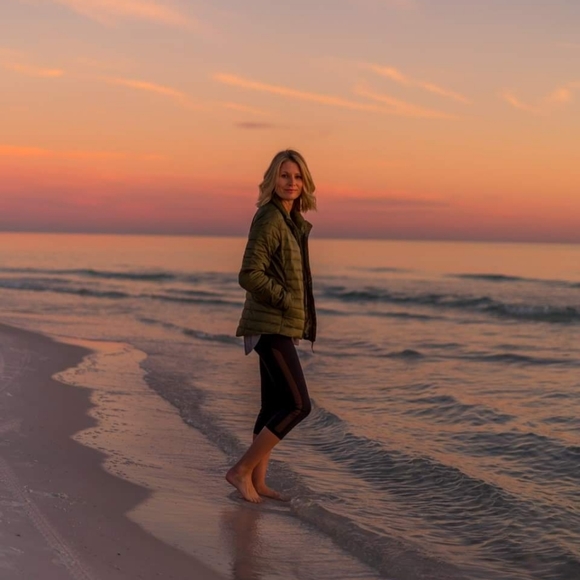 Meet your Posher, Andrea - Picture 3 of 3